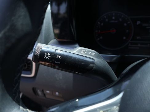 Certified 2023 Kia Sorento S FWD image 29
