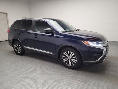 Used 2019 Mitsubishi Outlander ES image 11