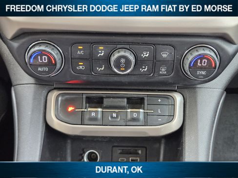 Used 2020 GMC Acadia Denali w/ Technology Package FWD image 13