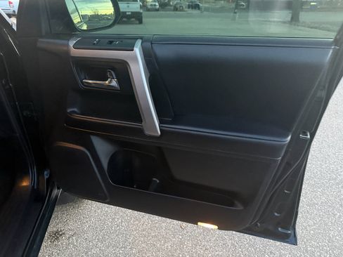 Used 2022 Toyota 4Runner SR5 image 20