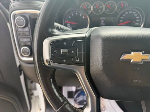 Used 2020 Chevrolet Silverado 1500 LT image 32