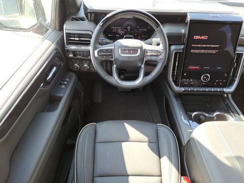 New 2026 GMC Yukon XL Elevation image 8