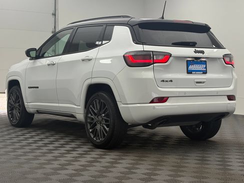 Used 2023 Jeep Compass High Altitude AWD/4WD image 10