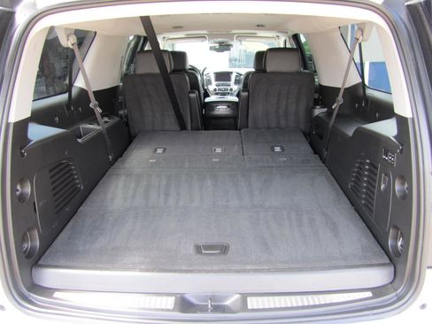 Used 2020 GMC Yukon XL SLT AWD/4WD image 7