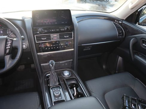 Used 2024 INFINITI QX80 Luxe image 12