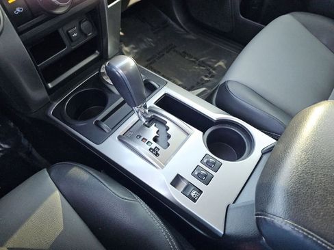 Used 2022 Toyota 4Runner SR5 Premium w/ Moonroof Package AWD/4WD image 36