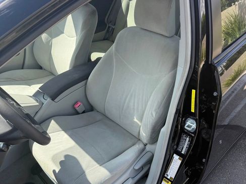 Used 2010 Toyota Prius Two image 10