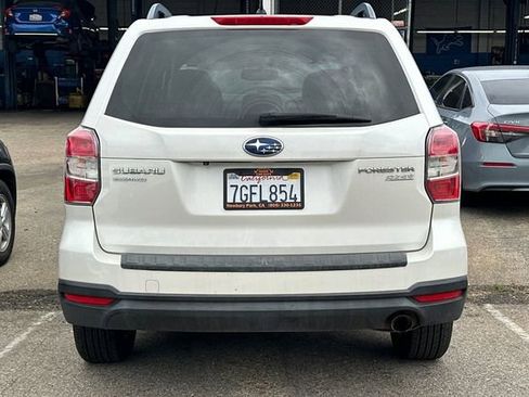 Used 2015 Subaru Forester 2.5i Premium AWD/4WD image 5