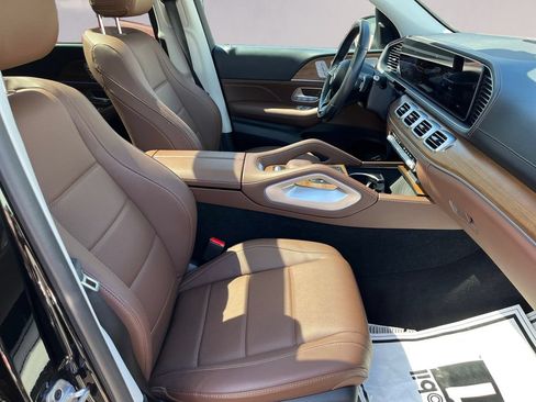 Certified 2024 Mercedes-Benz GLS 450 4MATIC image 15