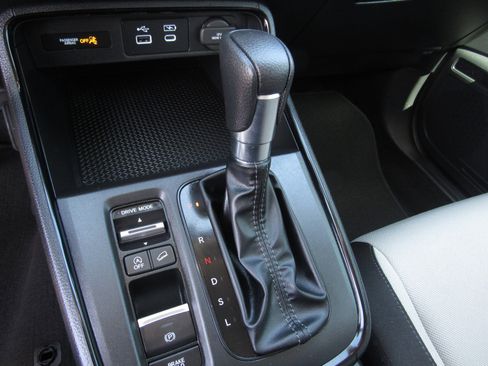 Certified 2024 Honda CR-V EX image 21