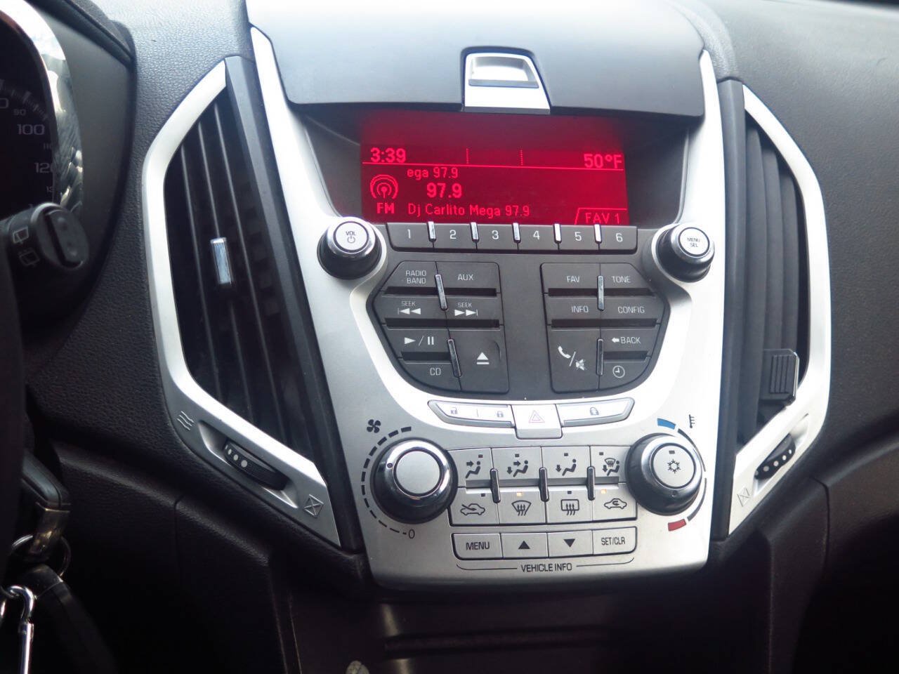 Used 2010 GMC Terrain SLE FWD image 9
