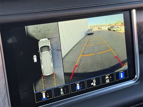 Used 2023 GMC Yukon Denali image 19