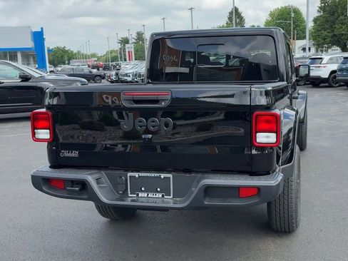 New 2026 Jeep Gladiator Sport AWD/4WD image 6