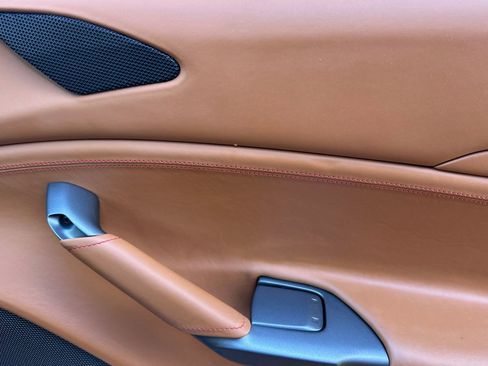 Used 2017 Ferrari 488 Spider Base image 18