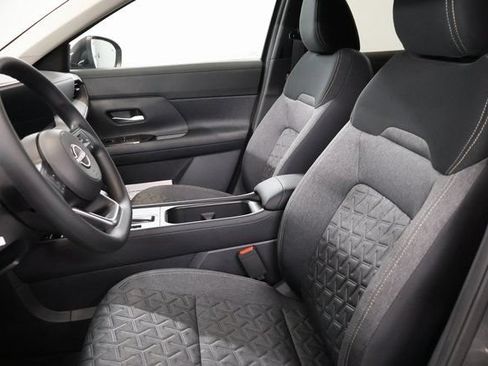 New 2026 Nissan Kicks SV w/ Cold Weather Package FWD image 12