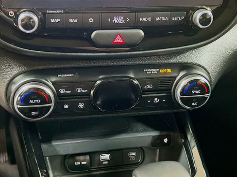 Certified 2024 Kia Soul GT-Line image 16