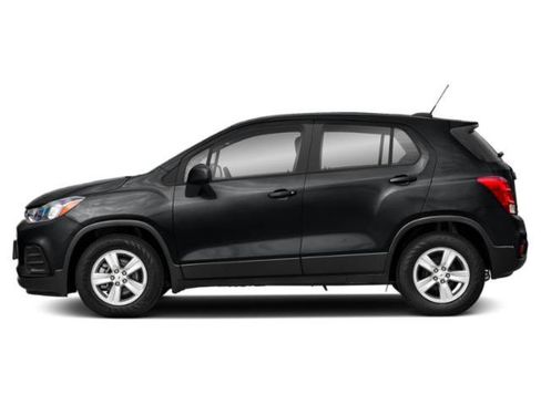 Used 2020 Chevrolet Trax LS w/ Tint and Cruise Package FWD image 4