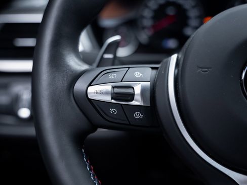 Used 2018 BMW M4 Coupe image 46