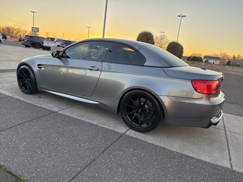 Used 2013 BMW M3 Convertible RWD image 10