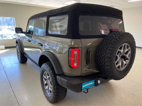 Used 2025 Ford Bronco Badlands AWD/4WD image 11