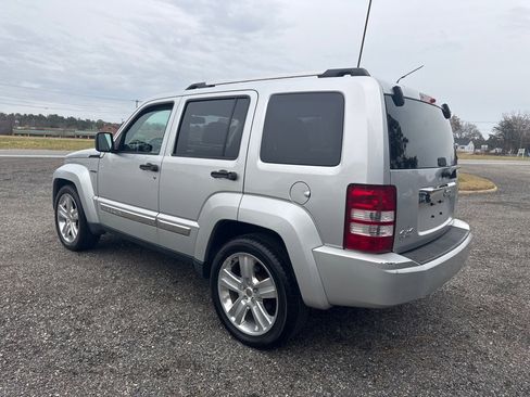 Used 2012 Jeep Liberty Limited Jet image 5