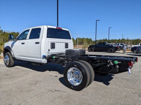 New 2026 RAM 5500 Tradesman image 15