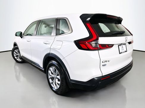 Used 2023 Honda CR-V LX image 5