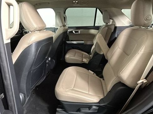 Used 2020 Ford Explorer XLT w/ Equipment Group 202A AWD/4WD image 26