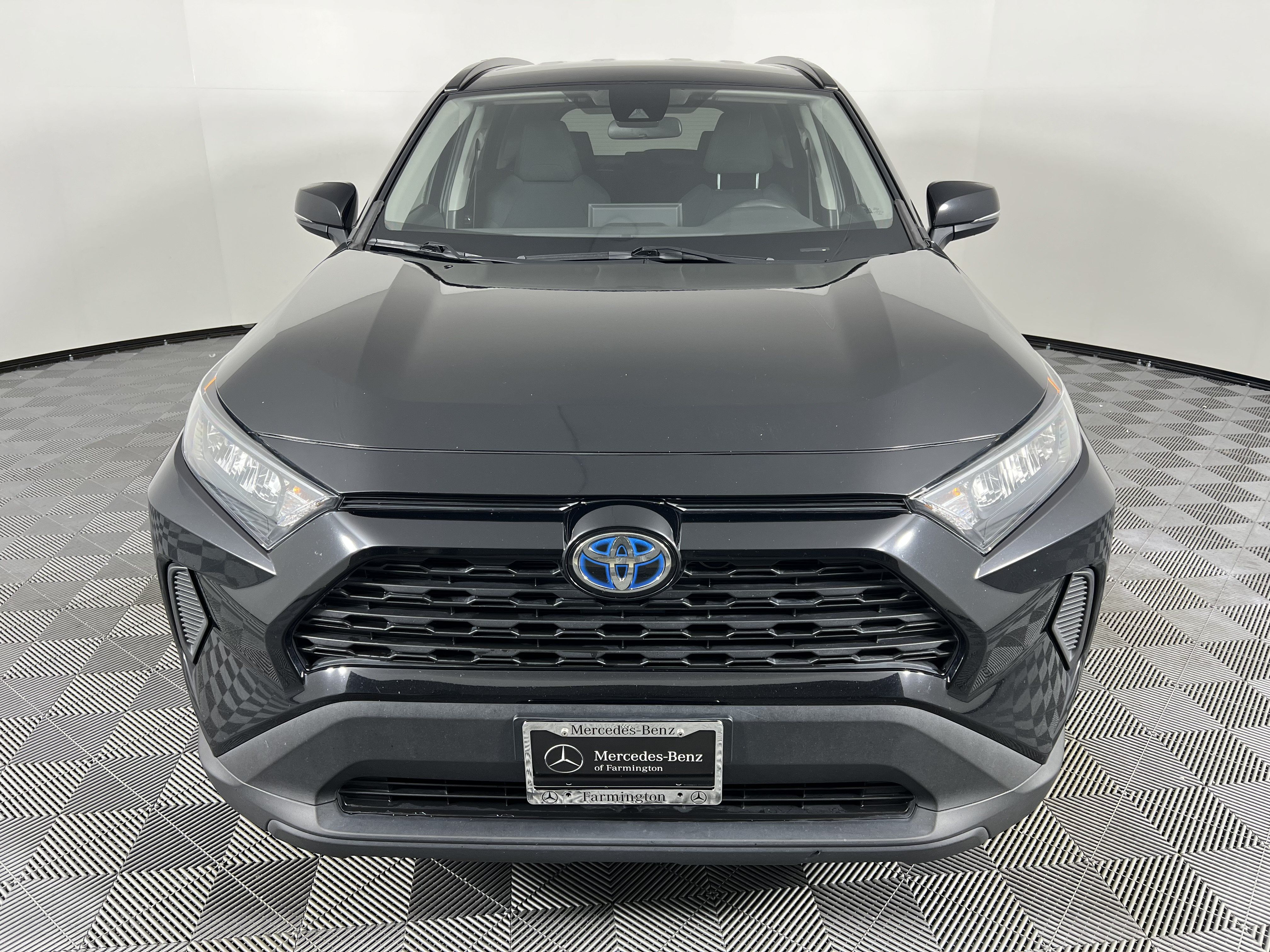 Used 2021 Toyota RAV4 LE AWD/4WD image 5
