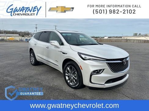 Used 2022 Buick Enclave Avenir w/ Avenir Technology Package image 3