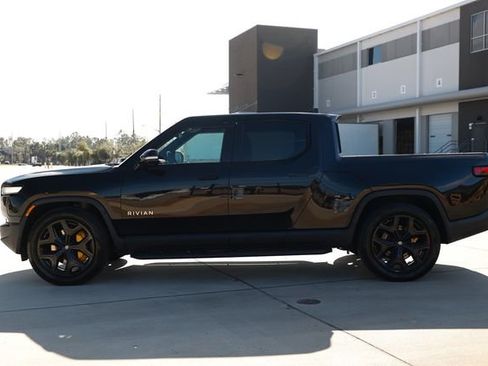 Used 2022 Rivian R1T Launch Edition image 8