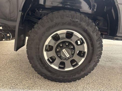 Used 2024 Ford F350 Platinum w/ Tremor Off-Road Package image 34