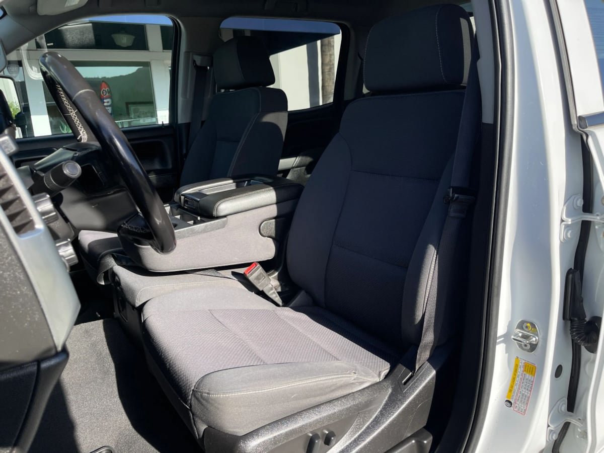 Used 2019 Chevrolet Silverado 2500 LT AWD/4WD image 21