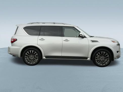 Used 2024 Nissan Armada Platinum w/ Cargo Package AWD/4WD image 10