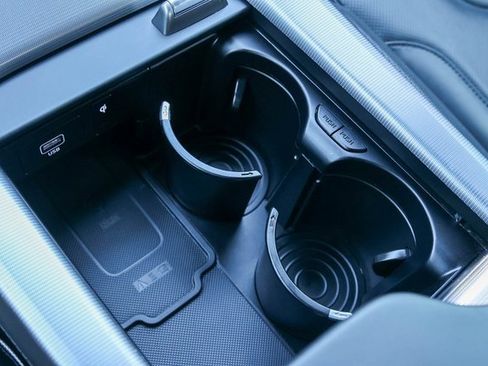 Used 2024 Hyundai Palisade Calligraphy image 30