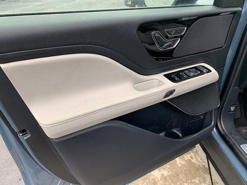 New 2026 Lincoln Aviator AWD image 26