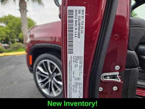 Certified 2024 Jeep Wagoneer Series II w/ Premium Group I AWD/4WD image 19