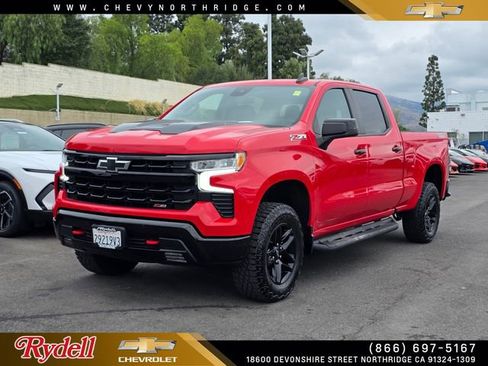 Used 2023 Chevrolet Silverado 1500 LT Trail Boss w/ Convenience Package II AWD/4WD image 1