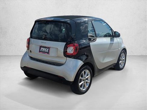 Used 2018 smart fortwo electric drive image 5
