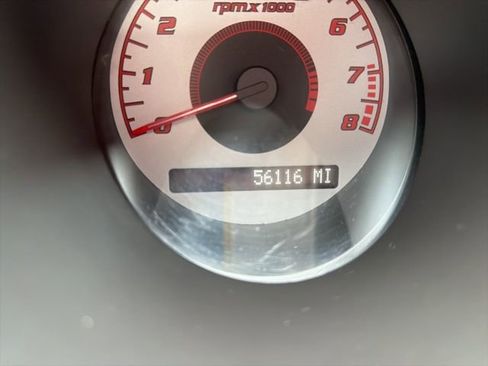Used 2006 Pontiac Solstice Convertible w/ Premium Package RWD image 9
