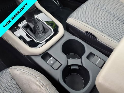 Certified 2025 Subaru Forester Premium AWD/4WD image 17