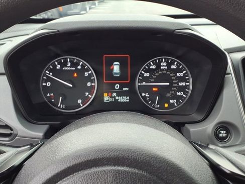 Used 2025 Subaru Crosstrek 2.0i Premium image 16