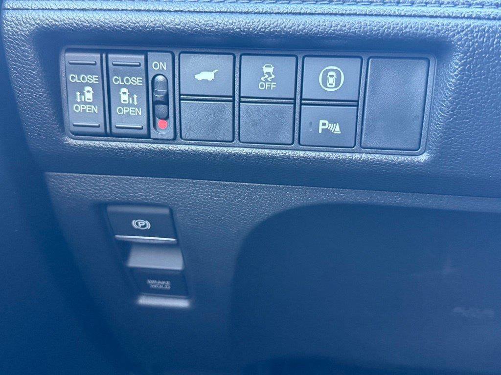 Used 2023 Honda Odyssey Elite image 14