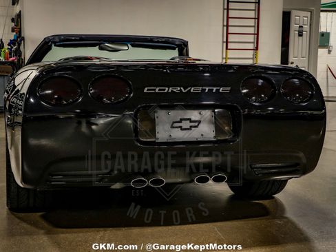 Used 2002 Chevrolet Corvette Convertible w/ Preferred Equipment Group2 image 61