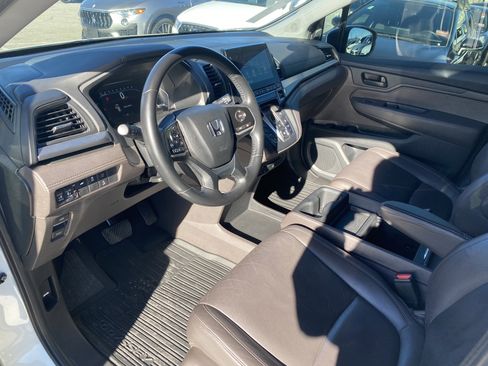 Used 2018 Honda Odyssey EX-L image 11