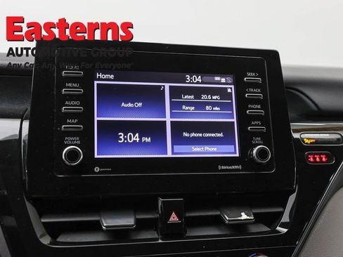 Used 2021 Toyota Camry LE FWD image 19