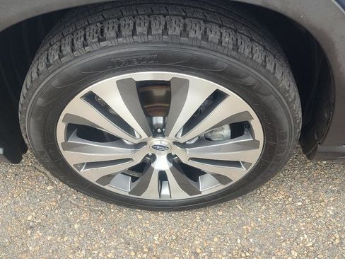Used 2019 Subaru Ascent Premium AWD/4WD image 26