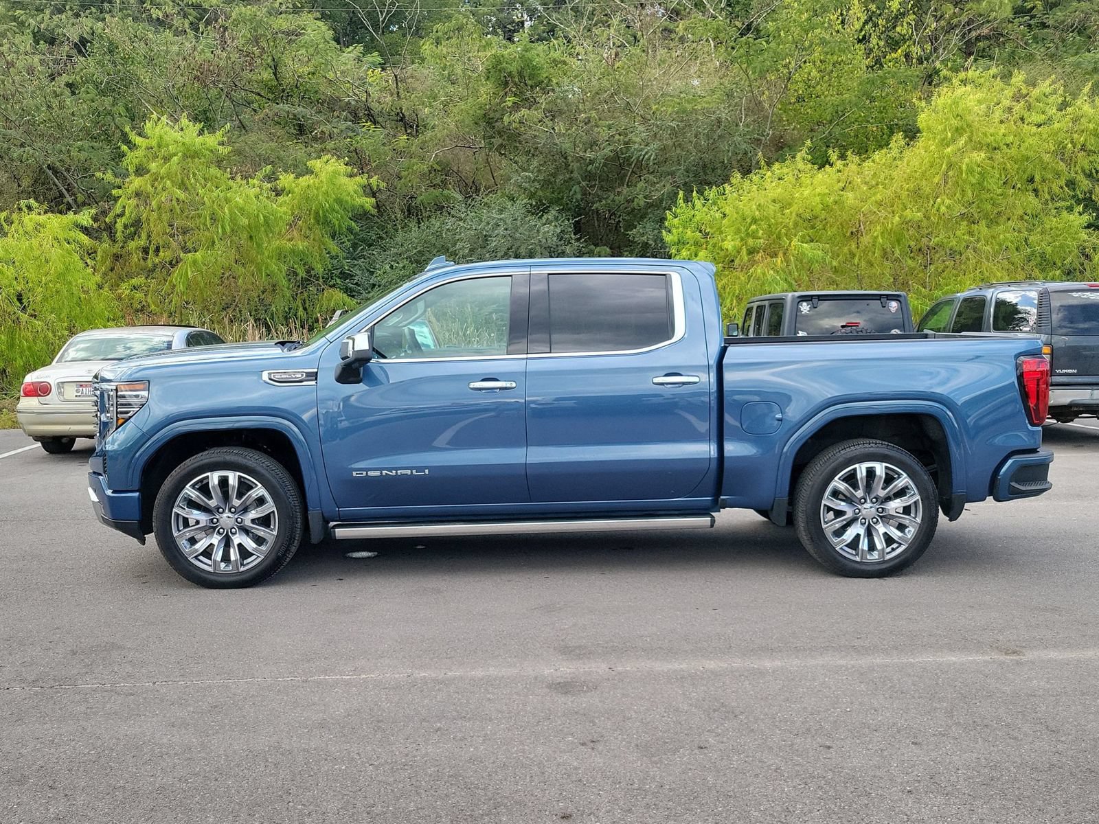 Used 2026 GMC Sierra 1500 Denali w/ Denali Reserve Package AWD/4WD image 6