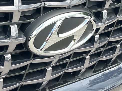 New 2026 Hyundai Venue SEL FWD image 11