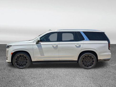 Used 2022 Cadillac Escalade Premium Luxury Platinum image 3